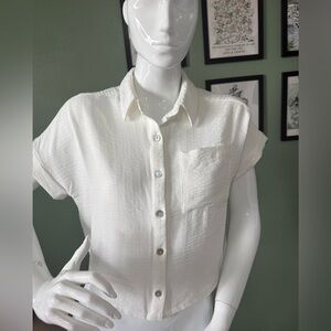 Monteau Ivory Short-Sleeve Button-Down Shirt NWOT